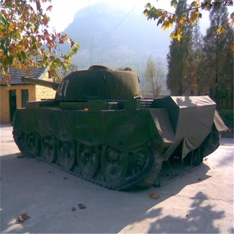 右江大型充气坦克